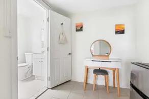 Romantic Queen Suite 1 Block to Beach & Asbury | Victorian Charm | 1000 Mbps ... - Image 2