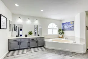 Luxurious & Cozy ⛱SUNNY PRIVATE Pool★PETS ALLOWED★PVT Yard★Arcade Game Room - Image 3