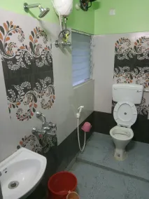 Comfortable home stay in a quiet neighborhood - Image 2