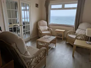 Porthleven Coastal Retreat with 5 Bedrooms - Image 3