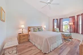 Country Creek - Charming and Light Corner Condo with Golf ! - Image 4