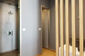 Sauna, heated pool, kids pool, close to the beach & shops! - Image 3