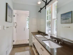 Blue Gates - Elegant hus vid vattnet med pool och utomhuskök! - Image 3