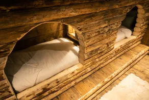Magnificent chalet on a green island. 2 ponds, private sauna and jacuzzi - Image 3