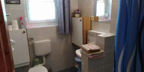 Holiday apartment with terrace, Wi-Fi and air conditioning - Image 4