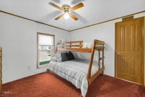 Lake Front Home with Plenty of Space inside and outside. 100 Ft of Lake Frontage - Image 3