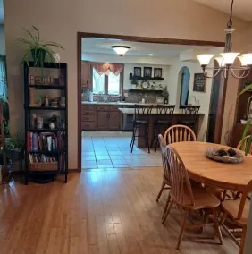 Single Family House in a quiet, friendly subdivision with a park near. - Image 3