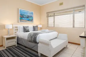 Rhodora Apartments - Image 3