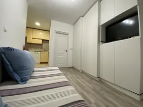 Apartment on Ground floour with common terracce on 3 floor - Image 4