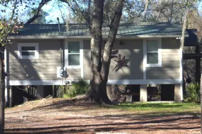 Enjoy semi-seclusion on the beautiful Suwannee River - Image 4