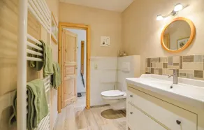 3 Bedroom Beautiful Home In Thandorf - Image 5