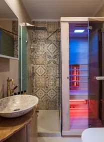 Lux apartment with loft, private sauna & balcony in the heart of Chania old town - Image 4