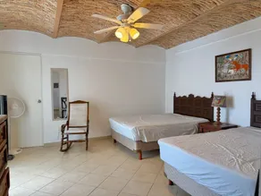 Yatch Apartments - Image 4