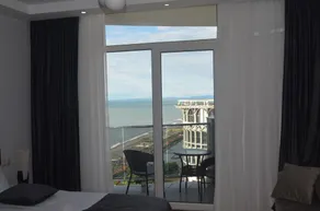 Sea to sky apartment with a great view - Image 5