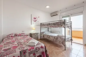 Ferienwohnung 'Malgrat' mit Privatterrasse, WLAN und Klimaanlage - Image 4