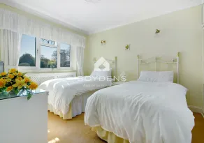 Wix, with its rolling countryside and reputation as a peaceful village, perfect for a rural stay - Image 4