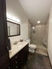 Quiet 2 Bedroom House - Image 2