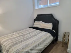 Two Bedrooms Modern Cozy Suite - Image 2