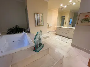 Dramatic Family Home 30 Minutes From NYC - Image 2