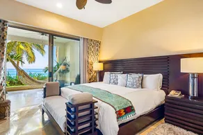 Beachfront dream retreat with pool, tennis & gym access - washer/dryer, AC - Image 5