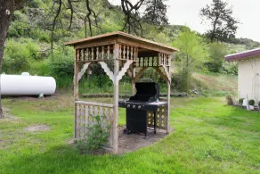 Dew Duck Inn - Image 5