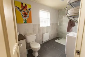 4 bedroom 3 bathroom cosy luxurious property with spectacular ocean views - Image 5