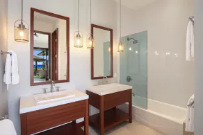 Panoramic Ocean Views From Private Gated Estate - Image 4