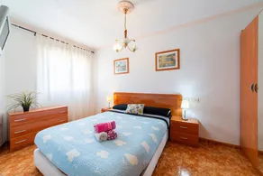 Holiday Apartment 'Edificio Merlin' with A/C & Wi-Fi - Image 4