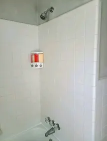 Minimalist Home w/ Yard mins to Airport & Downtown - Image 3