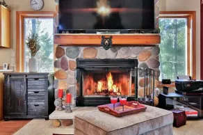 Beautiful 3BR 3BA Cabin on Pickerel Lake - Image 2