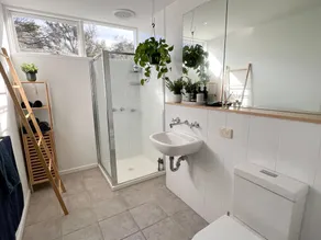 Private Moonah garden with double-deck for relaxing/dining; 15 walk to beach. - Image 4
