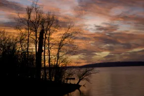 Perfect Retreat Spot in Quiet Cove - Image 5