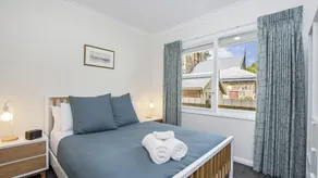 Cute family home which backs onto the Moyne Wharf - Image 4