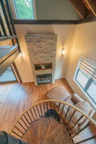 Chimney Hill - 06) Master Suite - Image 4
