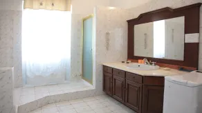 Suite with Kitchen in Villa with great Park - Lago di Varese - Image 5
