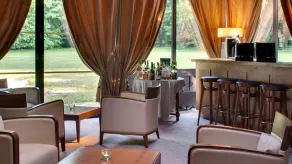 Manoir au cœur d'un vaste domaine forestier - Image 5