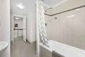 City View 1BR Gem on Mounts Bay Road - Image 3