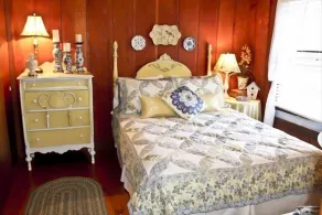 Cozy Lake Cabin with Great Water View - Image 4