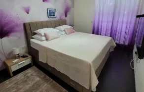 Awesome home in Mrljane with WiFi - Image 2
