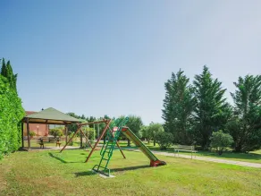 Accogliente appartamento per 7 persone con piscina, A/C, WIFI, TV e patio - Image 3