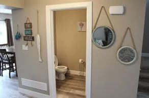 Grand Bend Beach Luxury Home: Cozy & Upscale - Image 3