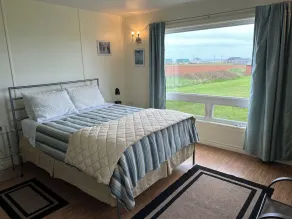 Renovated Cottage with Two Full Bathrooms Steps from PEI's Most Beautiful Beach - Image 4