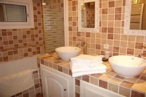 Provencal farmhouse in the countryside Arlesienne - Heated pool - Image 2