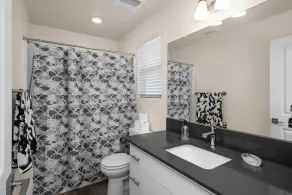 Family Friendly, Modern 3 Bedroom, Ideal for Long Term Stay in a Gated Community - Image 4