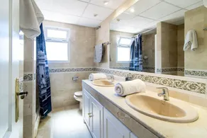 Lbp - 3 Bedroom Penthouse In Nueva Andalucia - Image 3