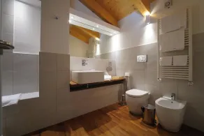 **LAST MINUTE** PODERE GAIA 16 PAX pool 5x20, A/C, WiFi, BBQ, near Cinque Terre - Image 4