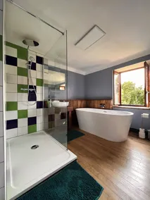 A tastefully renovated farmhouse in the tranquil la Creuse department of France. - Image 2