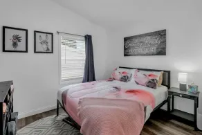 Sows on Sixth: Walking Distance to Buckeye lake Marina - Image 3