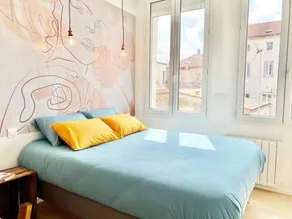 Studio Fully renovated Standing Wifi Netflix Downtown location - Image 2