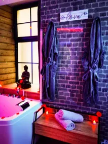 L'éden: private Jacuzzi - Image 4